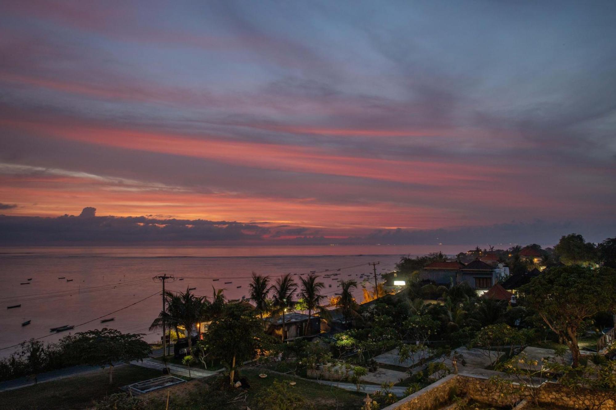 Nusa View - Oceanfront Rentals Lembongan Eksteriør billede