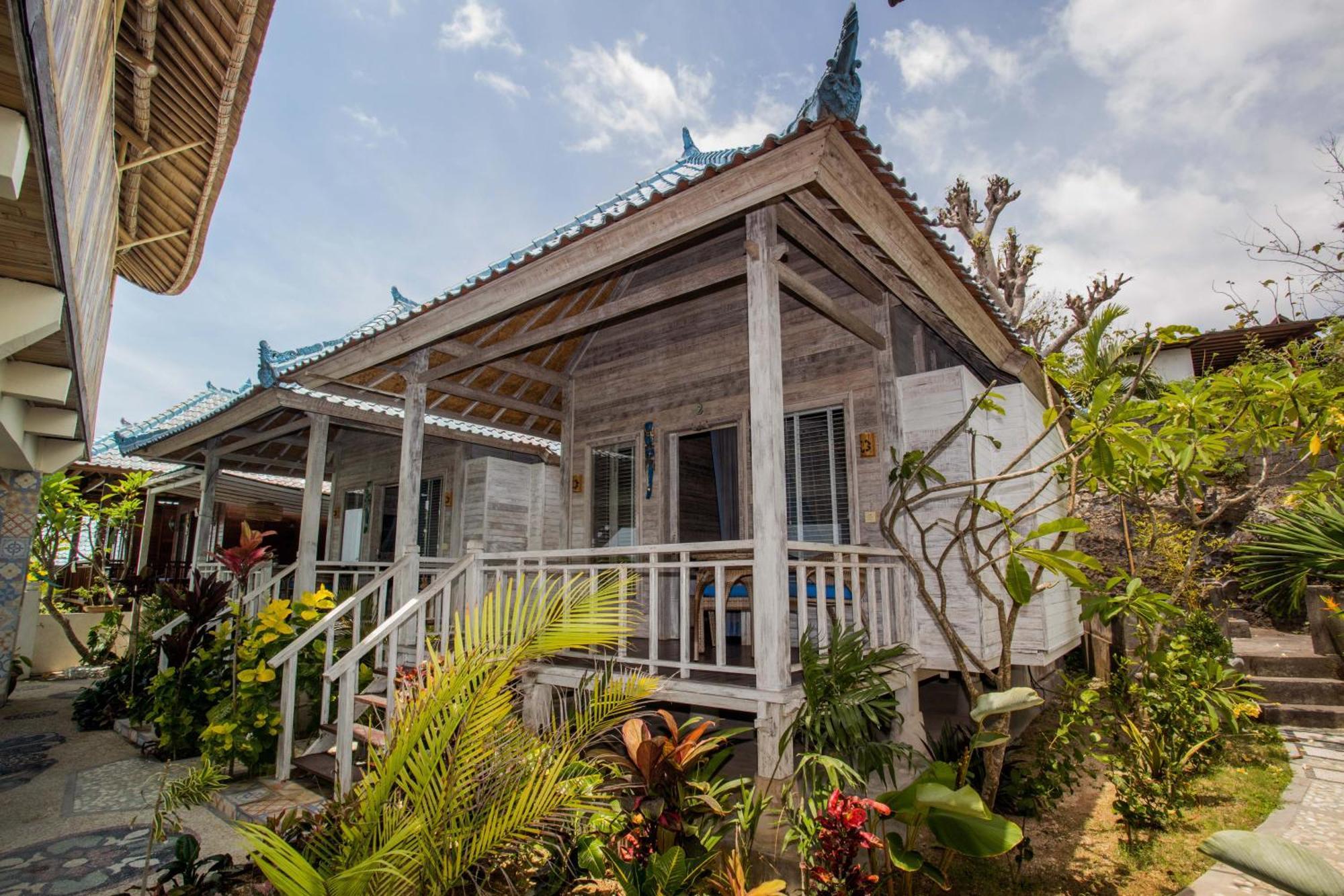 Nusa View - Oceanfront Rentals Lembongan Eksteriør billede