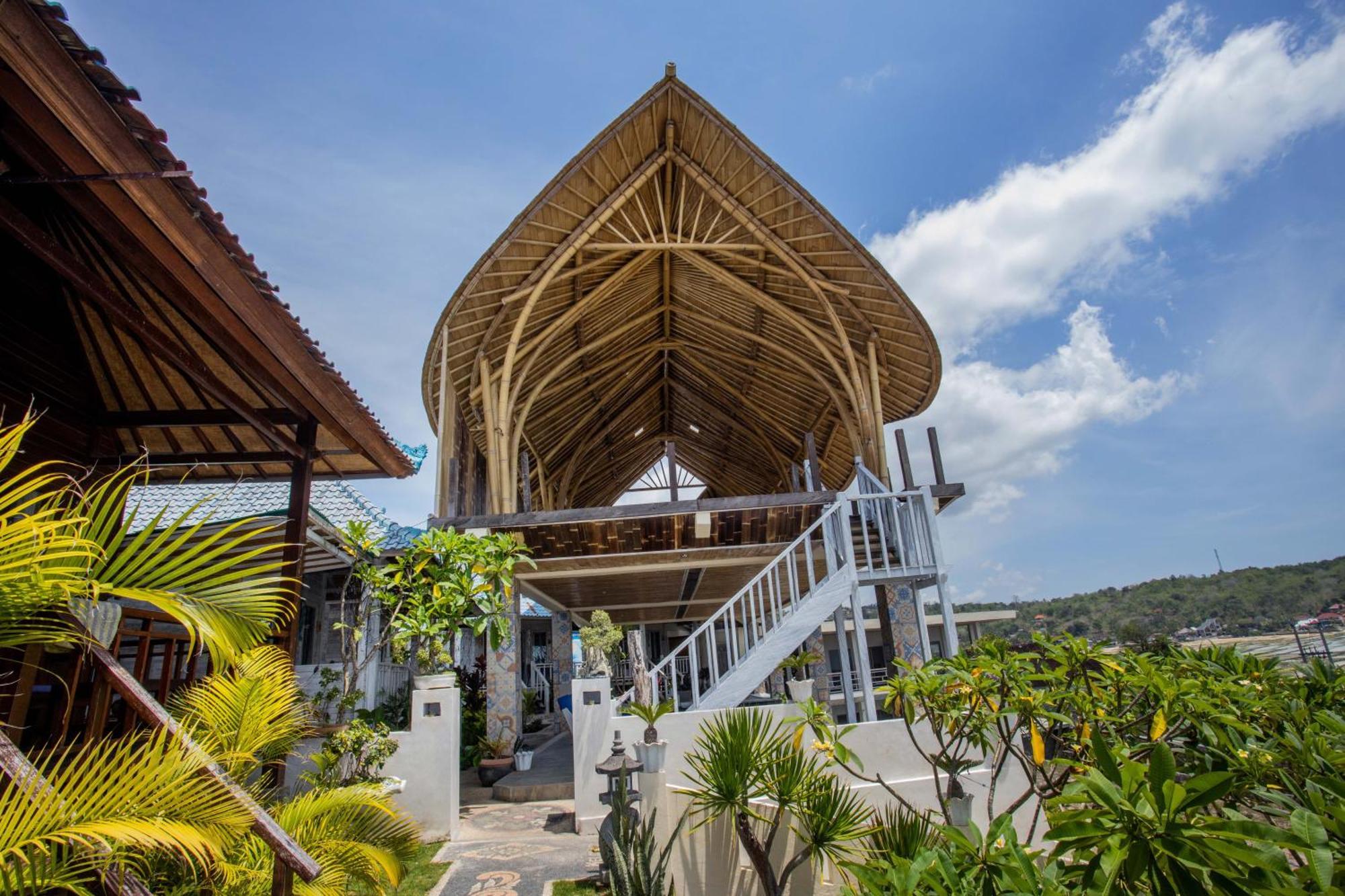 Nusa View - Oceanfront Rentals Lembongan Eksteriør billede