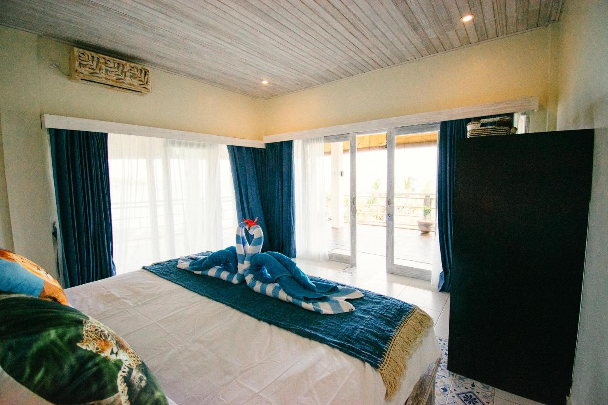 Nusa View - Oceanfront Rentals Lembongan Eksteriør billede
